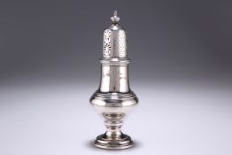 AN EDWARDIAN SILVER SUGAR CASTER