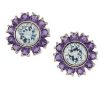A PAIR OF 18CT AQUAMARINE AND AMETHYST EARRINGS