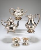 A GROUP OF SILVER, comprising a Victorian silver hot water jug, Thomas Russell & Co, Sheffield 1900