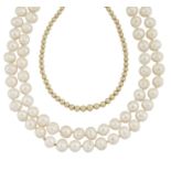 A CULTURED PEARL NECKLACE, the off round cultured pearls, approx. 9.5 - 10mm diameter,