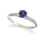 A 14CT SAPPHIRE AND DIAMOND RING