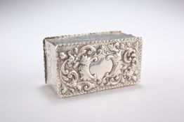 A VICTORIAN SILVER BOX, by William Comyns & Sons, London 1887