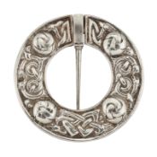 AN ALEXANDER RITCHIE PENNANULAR IONA BROOCH