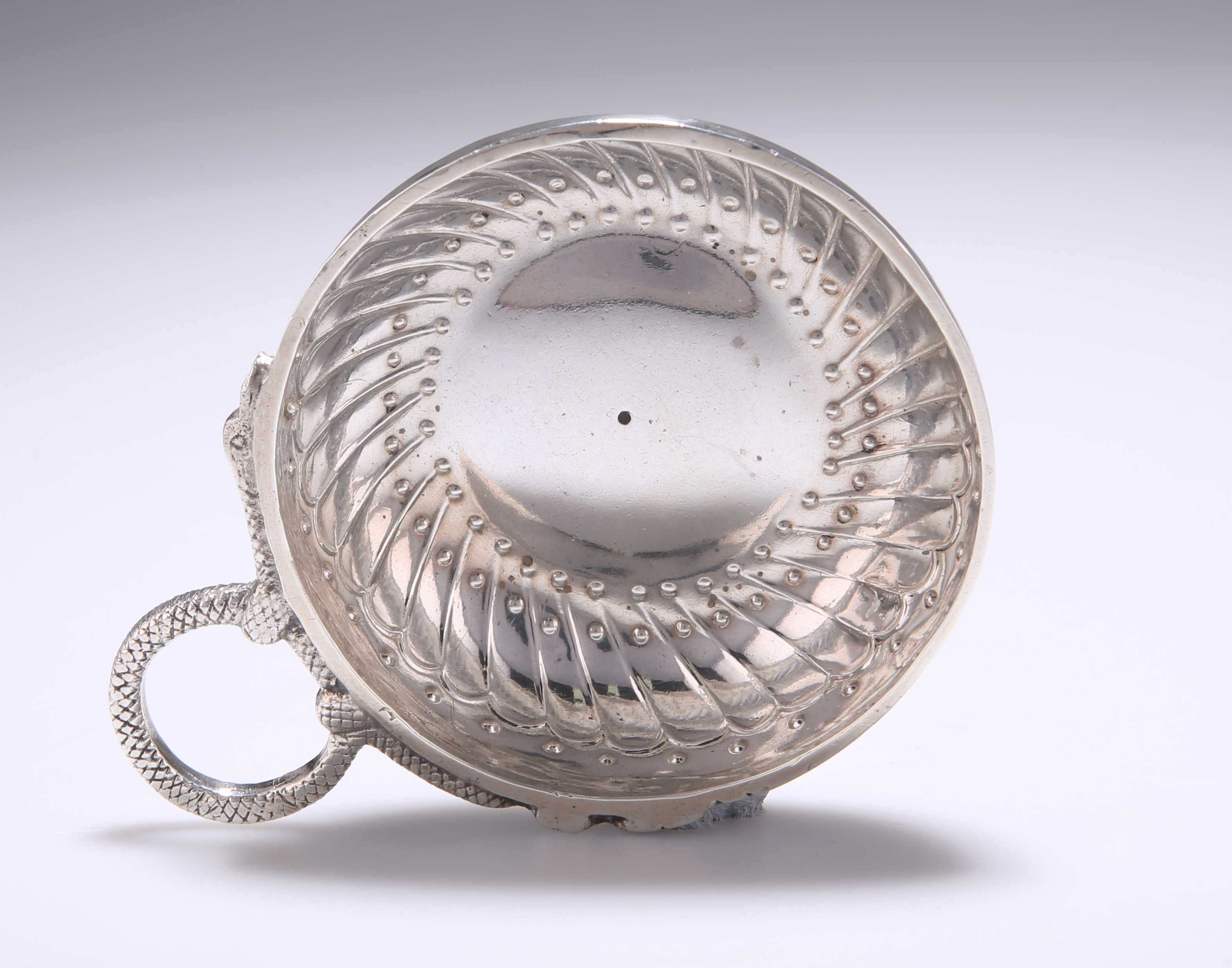 A FRENCH SILVER TASTEVIN, PARIS - Image 5 of 5