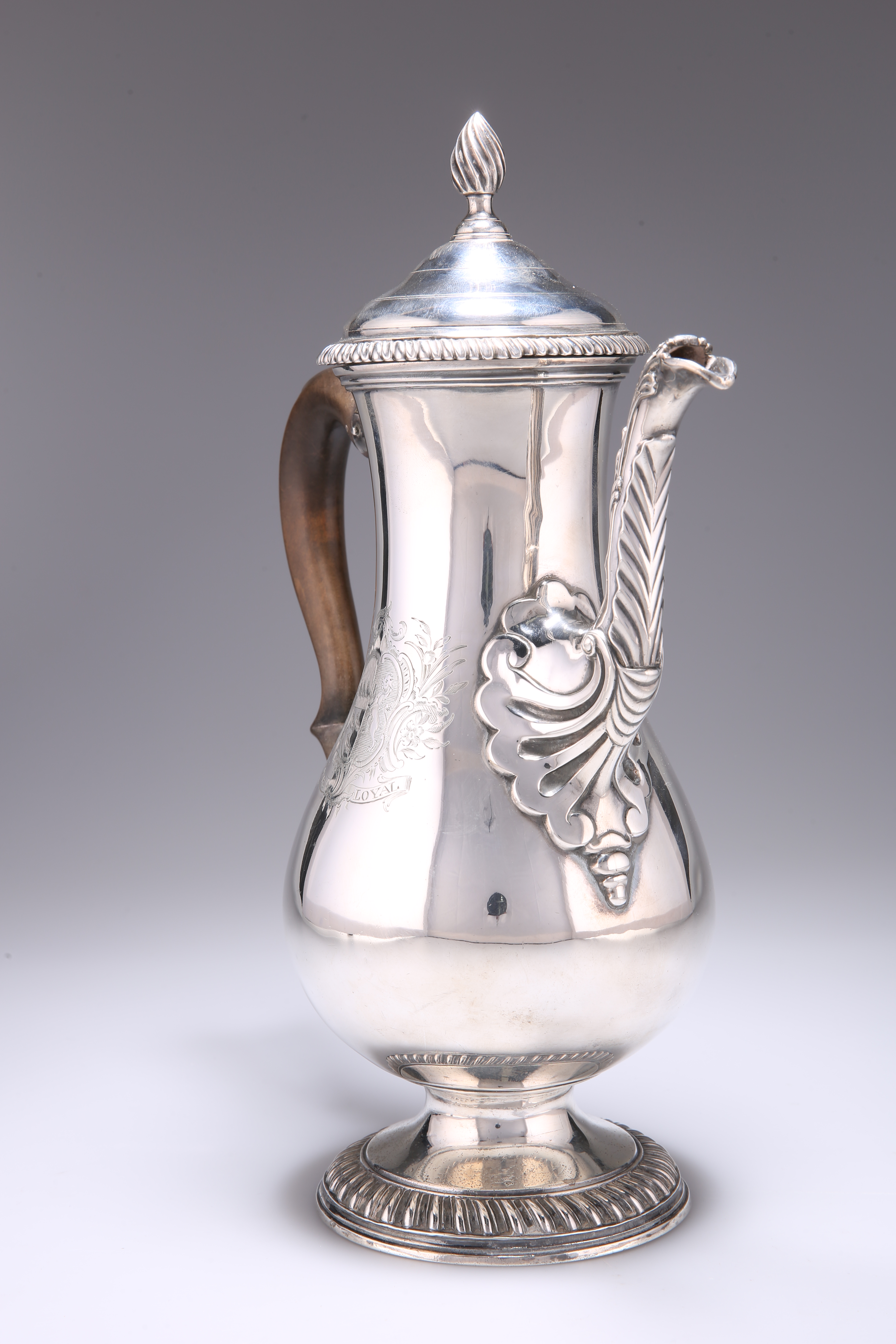 A GEORGE III SILVER COFFEE POT - Image 2 of 5