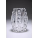 AN EARLY 20TH CENTURY CONTINENTAL CUT-GLASS VASE, PROBABLY BOHEMIAN, barrel-shaped, with hobnail