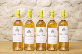 5 BOTTLES CHATEAU MUSAR BLANC DOMAINE HOCHAR LEBANON         PART OF THE RESIDUAL CONTENTS OF A VERY