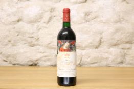 1 BOTTLE CHATEAU MOUTON ROTHSCHILD 1ER GRAND CRU CLASSE PAUILLAC 1985 (i/n) –  cellar-soiled label