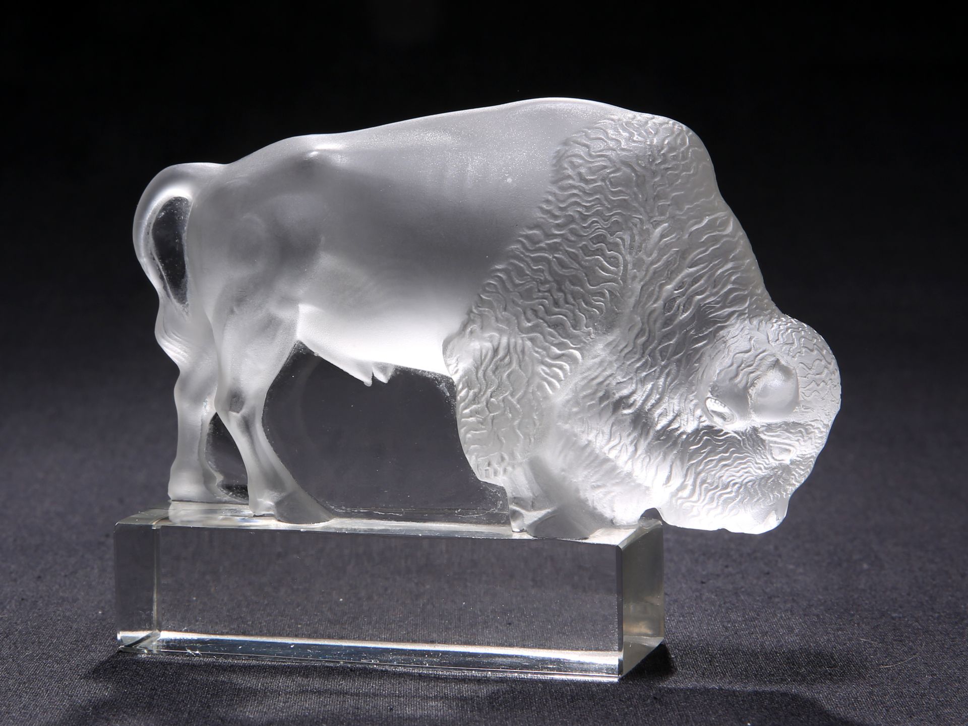 RENÉ LALIQUE (FRENCH, 1860-1945) A 'BISON' PAPERWEIGHT, DESIGNED IN 1931, clear glass, frosted and - Bild 2 aus 4