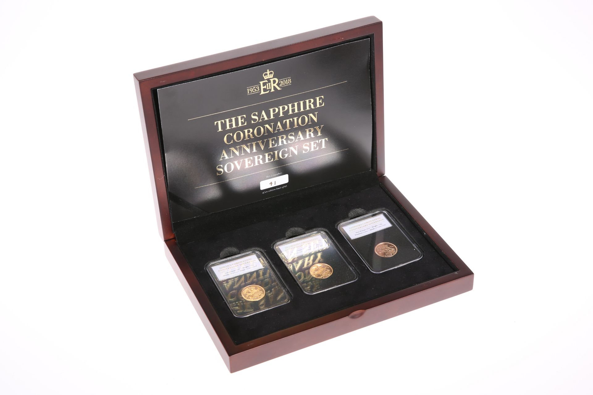 A SET OF THREE LIMITED EDITION PROOF SOVEREIGNS, "THE SAPPHIRE CORONATION ANNIVERSARY SOVEREIGN - Bild 2 aus 2