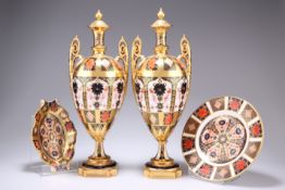 A GROUP OF ROYAL CROWN DERBY IMARI, comprising a large pair of pedestal vases, c.1952-75, with fixed