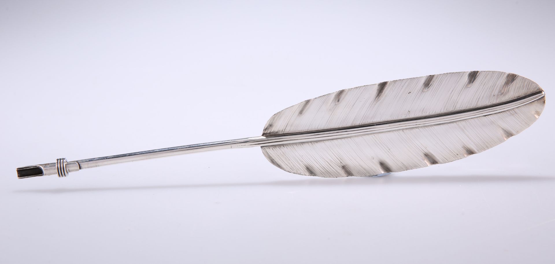 A GEORGE V SILVER QUILL DIP PEN HOLDER, by Carrington & Co, London 1936, modelled realistically as a