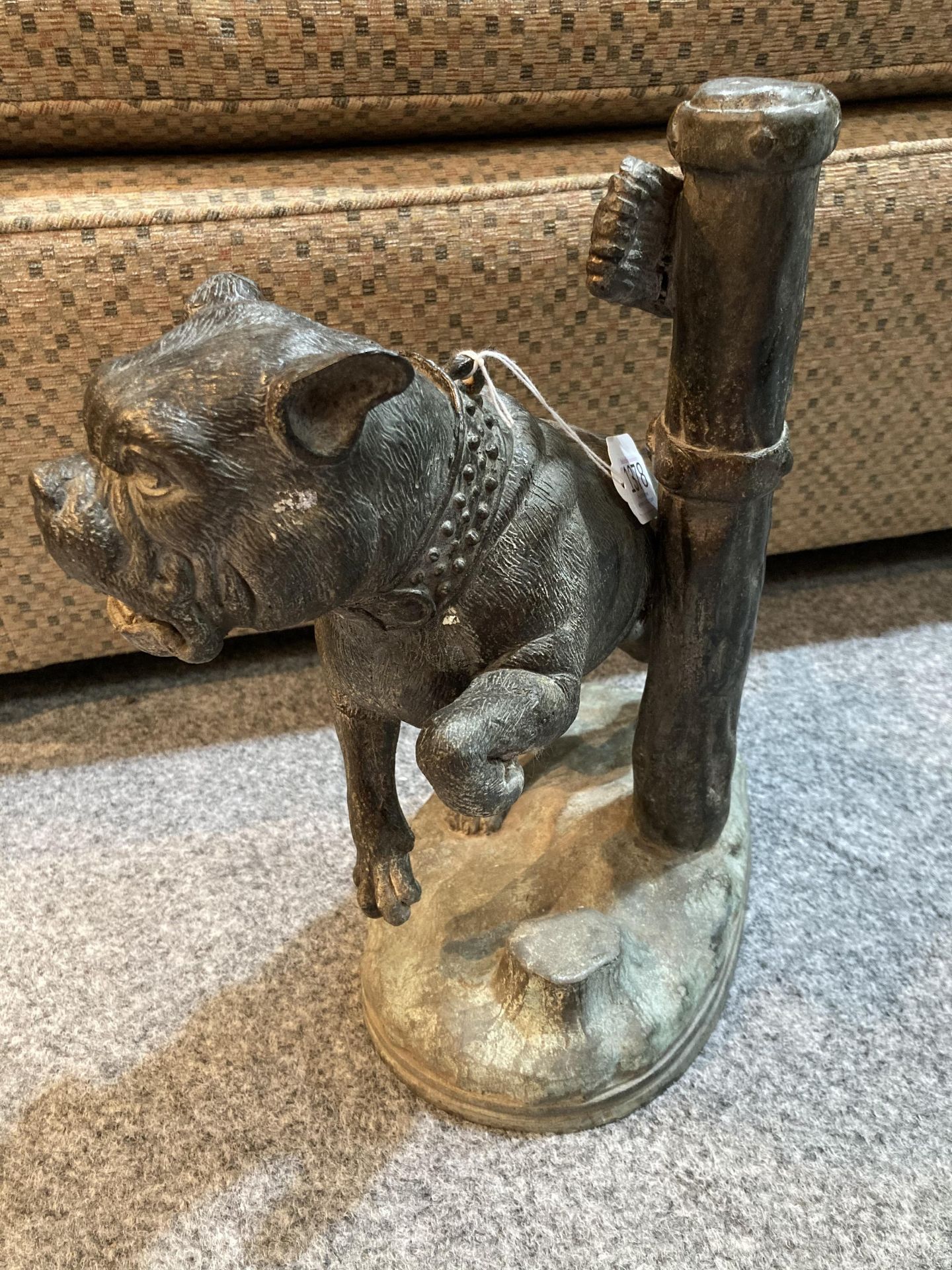 A FRENCH BRONZE OF A BULL MASTIFF DOG TIED TO A POST, 19TH CENTURY, standing on a naturalistic base. - Bild 4 aus 8