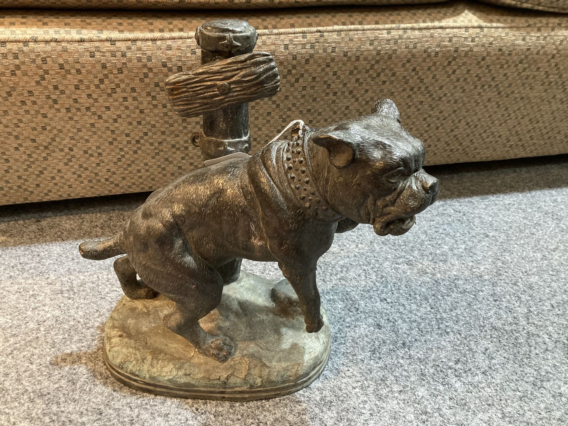 A FRENCH BRONZE OF A BULL MASTIFF DOG TIED TO A POST, 19TH CENTURY, standing on a naturalistic base. - Bild 2 aus 8