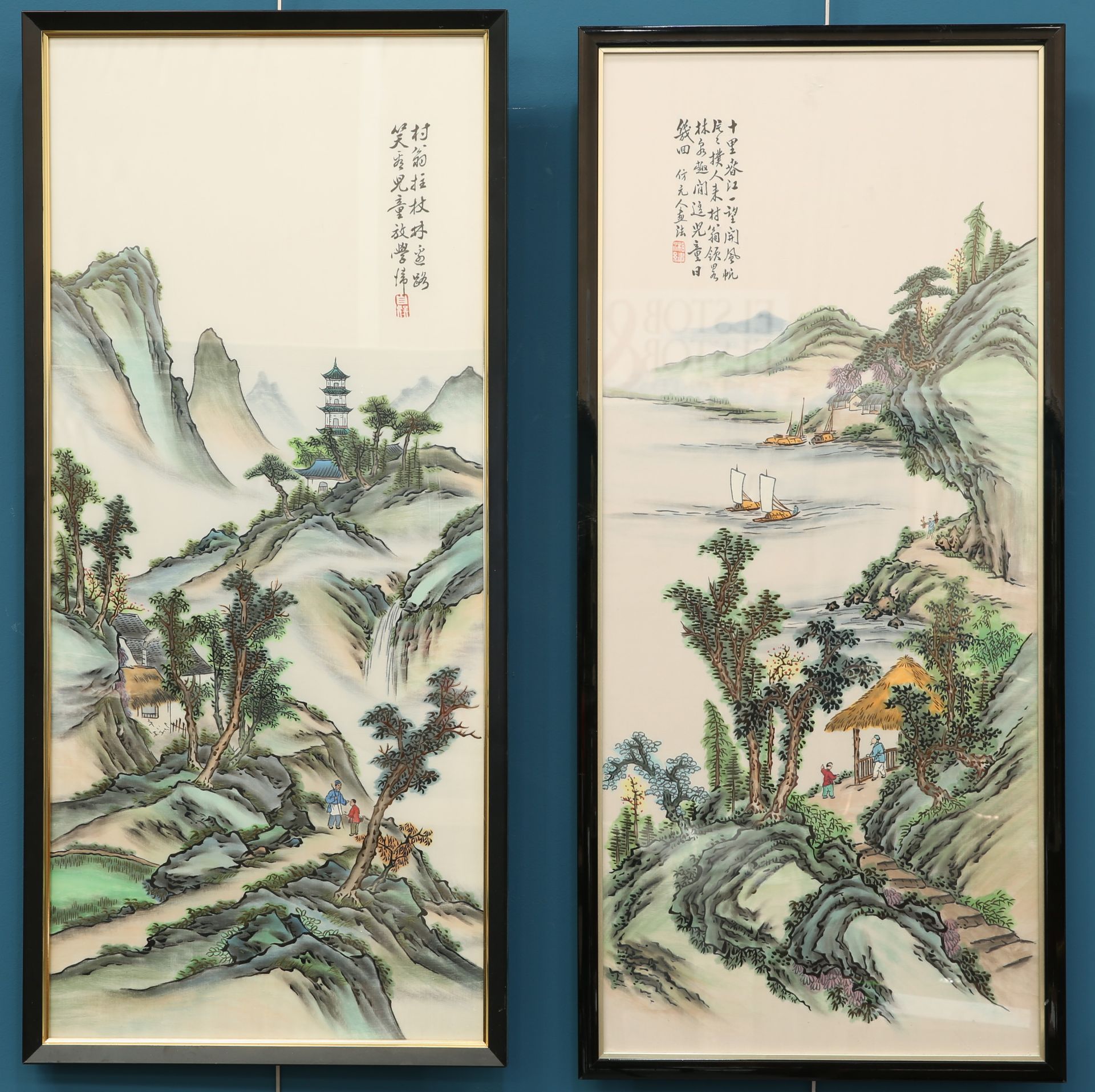 A PAIR OF CHINESE PAINTED SILK PICTURES - Bild 3 aus 4