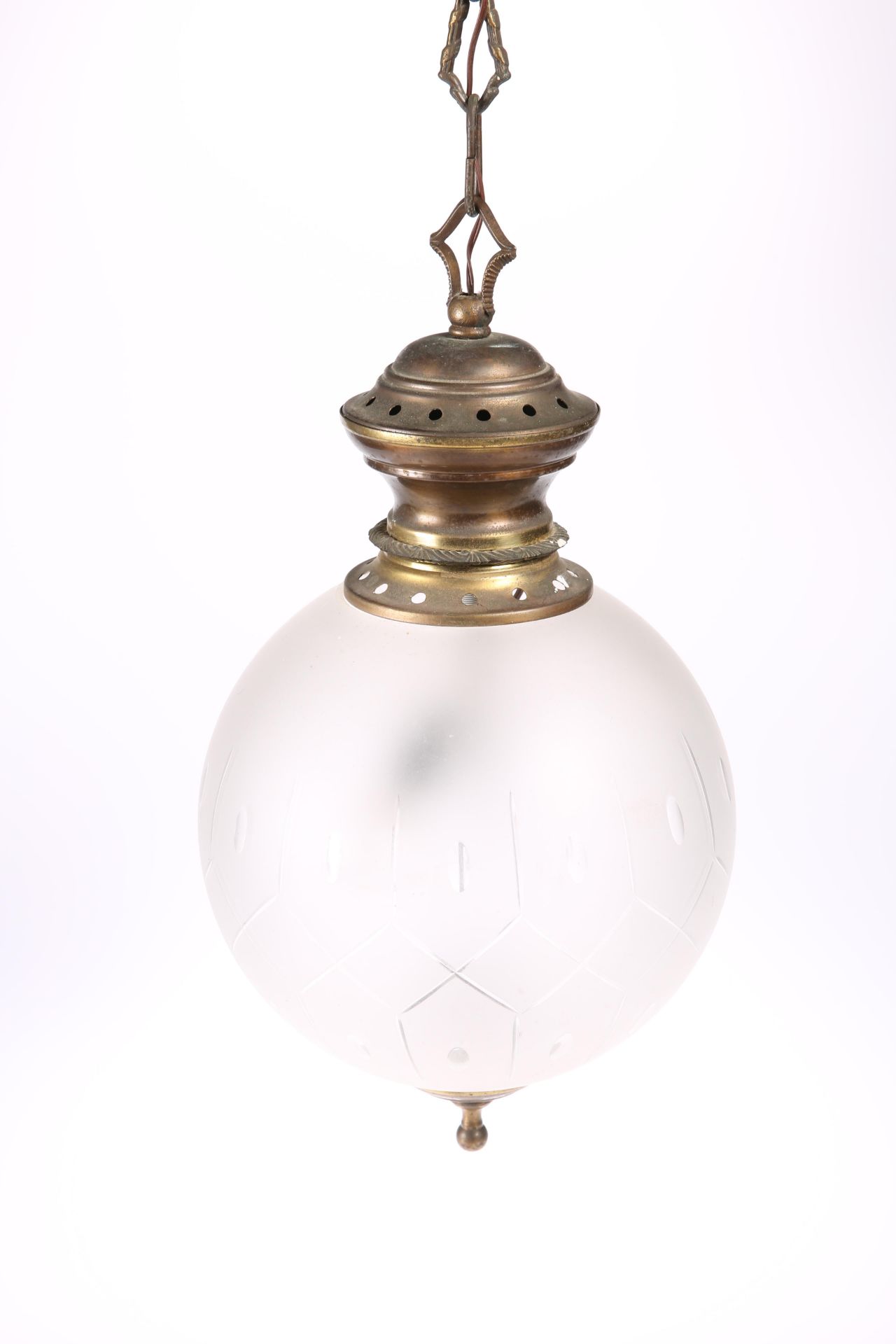 AN EARLY 20TH CENTURY BRASS AND FROSTED GLASS PENDANT CEILING LIGHT, the globular shade with oval