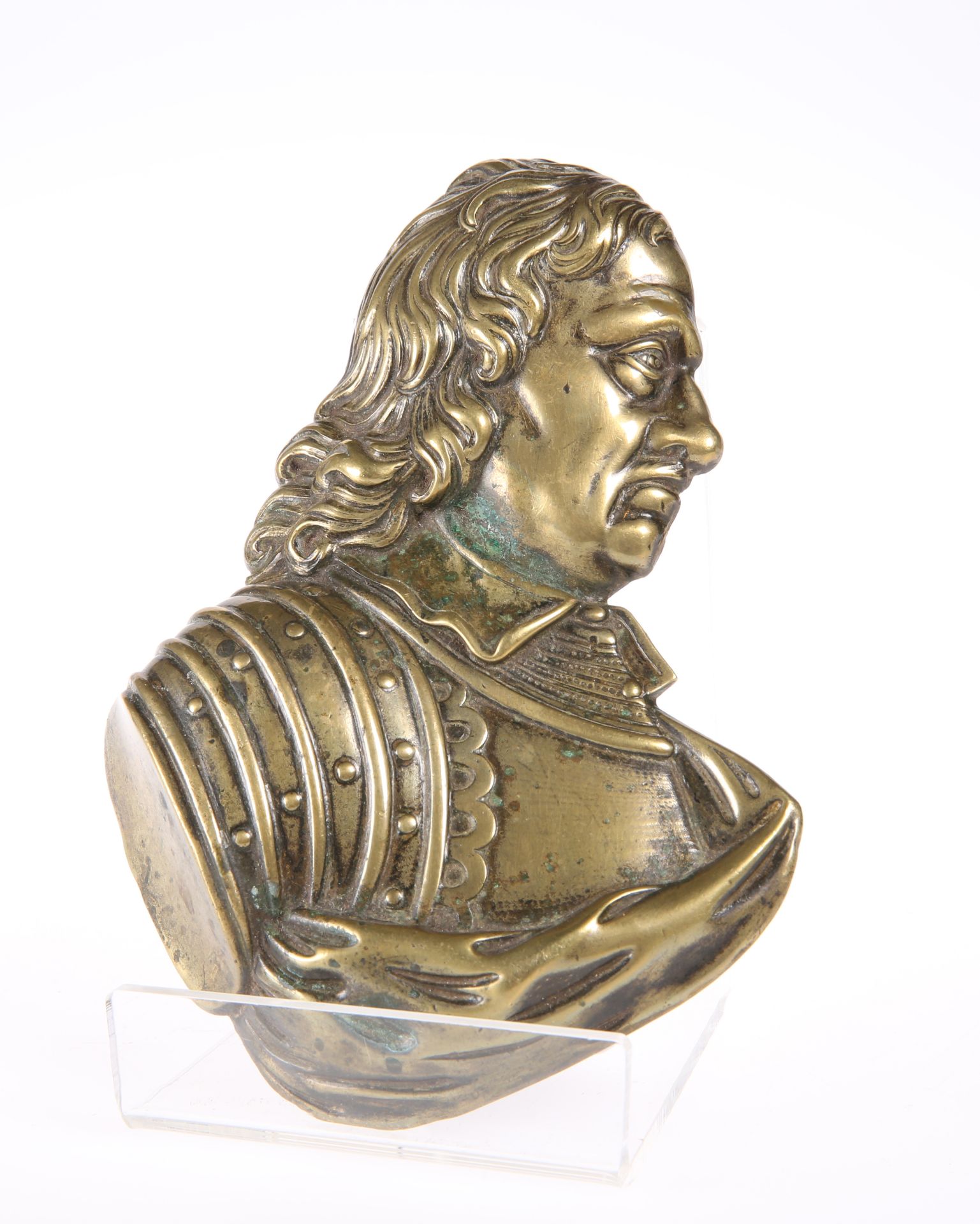 A BRASS PLAQUE MODELLED AS A BUST OF OLIVER CROMWELL, LATE 19th CENTURY