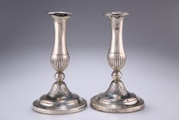 A PAIR OF GEORGE III CAST SILVER CANDLESTICKS, by John Green, Roberts, Mosley & Co, Sheffield