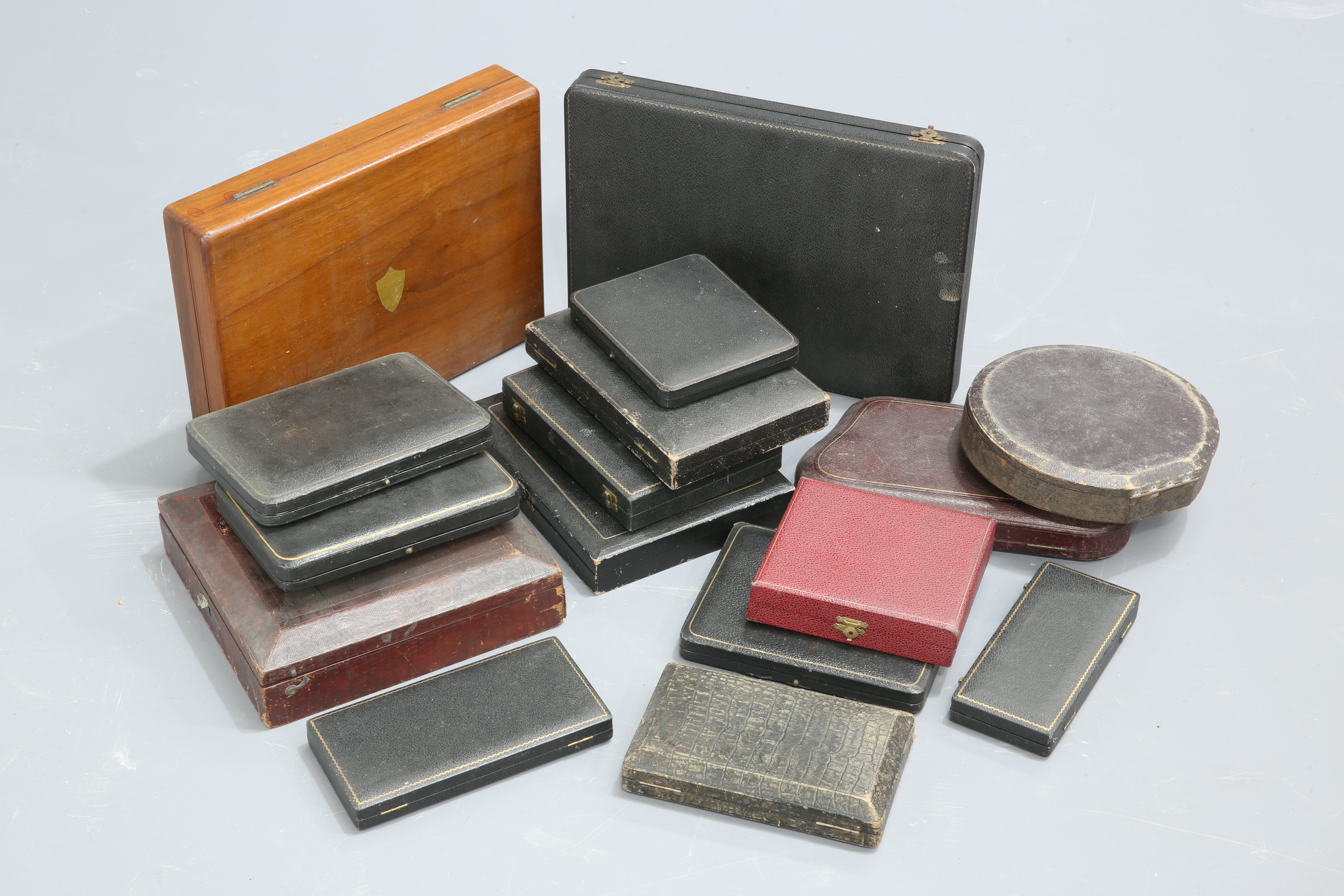 A BRASS-MOUNTED OAK CANTEEN BOX, label for Collingwood & Son Ltd, early 20th Century, lacking - Image 2 of 2