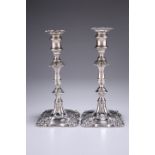 A PAIR OF VICTORIAN SILVER CANDLESTICKS, by William Hutton & Sons Ltd, London 1893, with knopped and