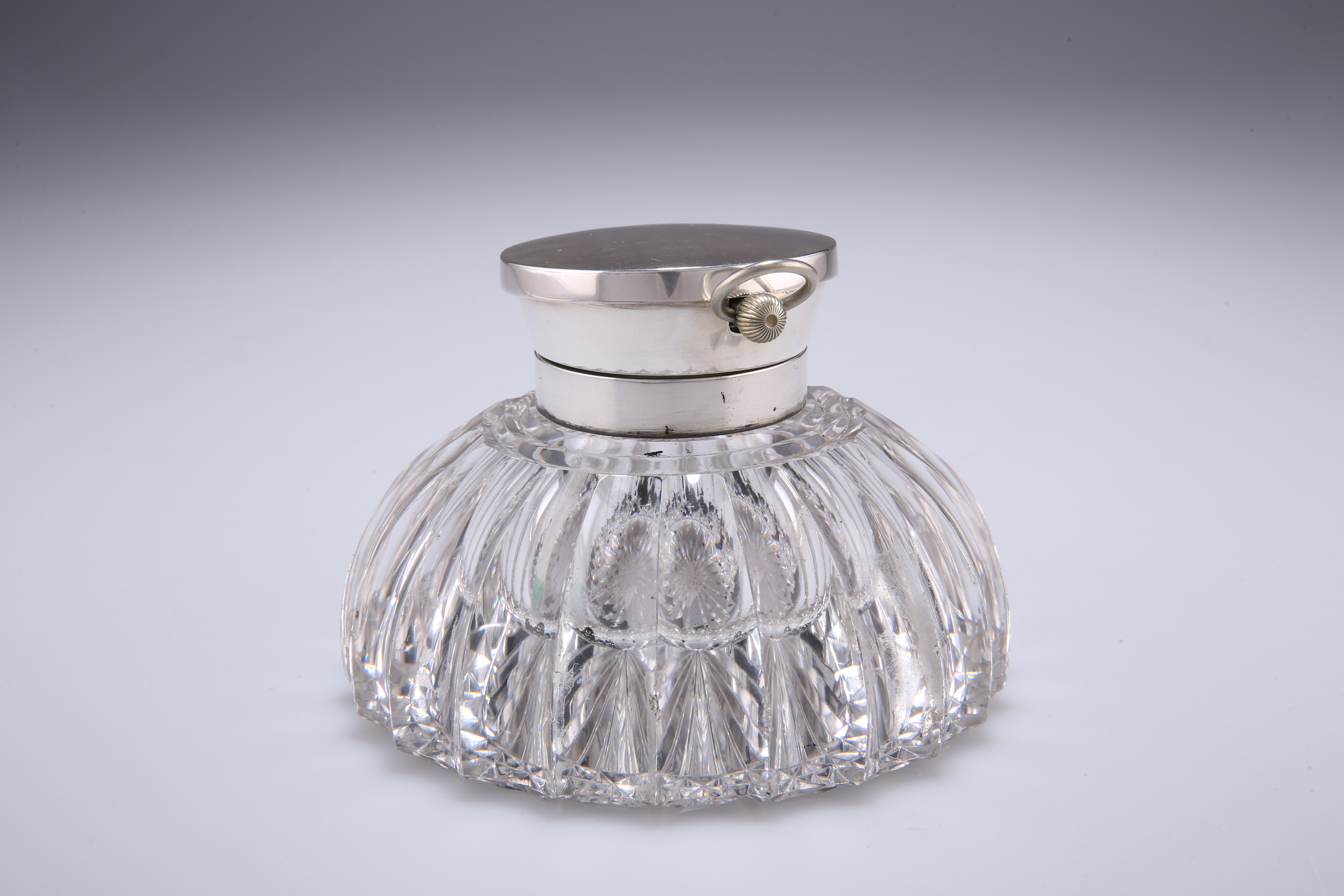AN EDWARDIAN CUT-GLASS AND SILVER COMBINED CAPSTAN INKWELL AND WATCH STAND, by John Grinsell & - Image 2 of 3