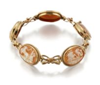 A 9CT OVAL SHELL CAMEO BRACELET