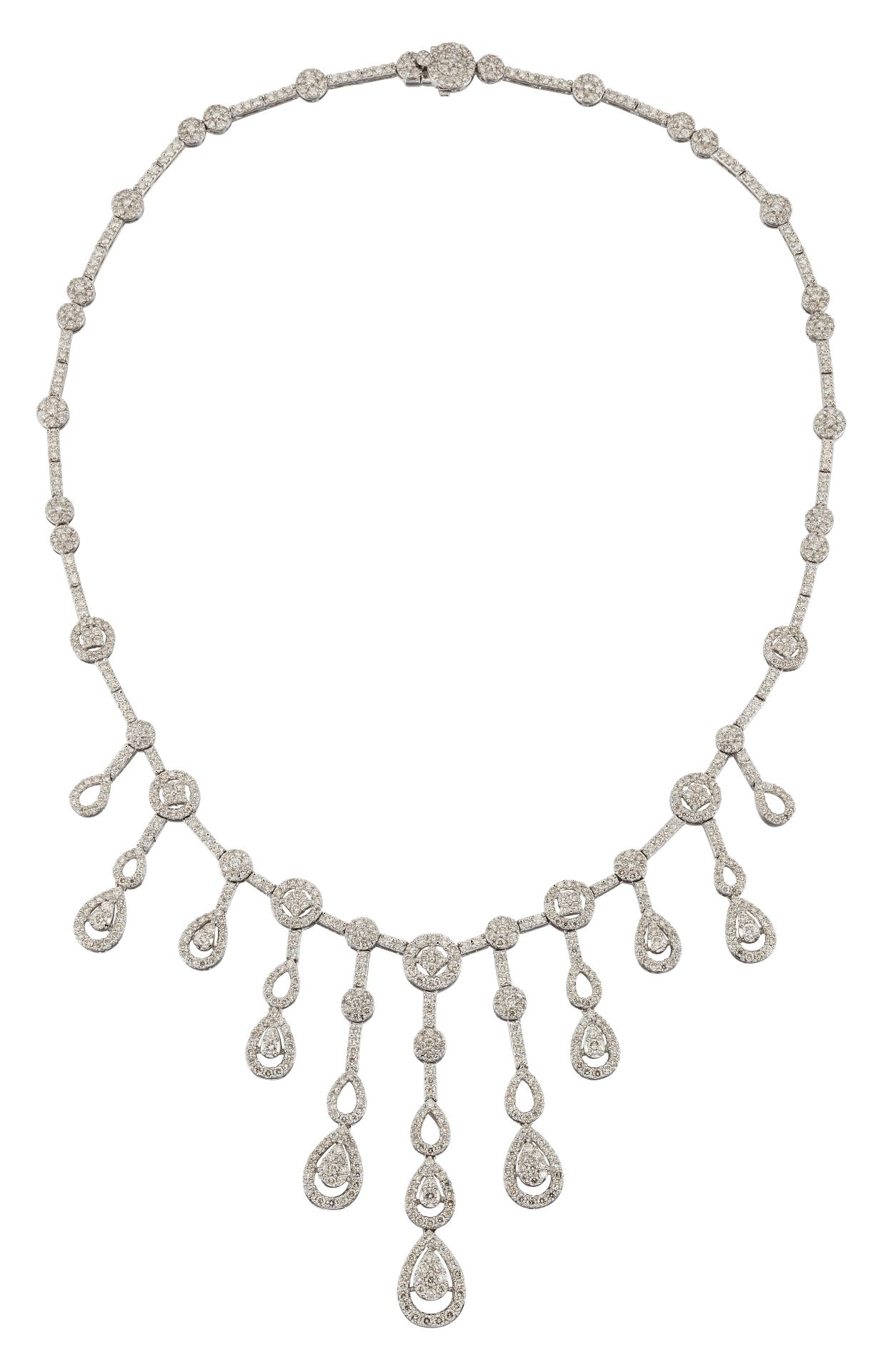 A DIAMOND-SET FRINGE NECKLACE