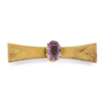 AN AMETHYST BAR BROOCH,