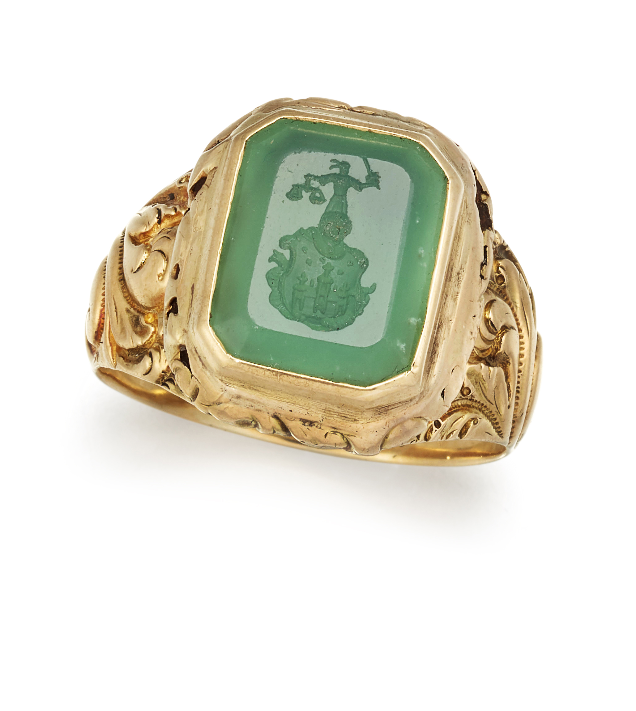 AN AGATE INTAGLIO RING,
