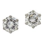 A PAIR OF 18CT WHITE GOLD DIAMOND EARSTUDS