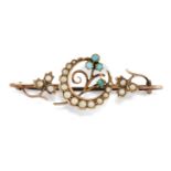 AN EDWARDIAN 9CT TURQUOISE AND SPLIT PEARL BROOCH,