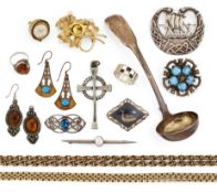 A QUANTITY OF MIXED SILVER AND COSTUME JEWELLERY,