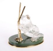 A BOUCHERON 18 CARAT GOLD MOUNTED, JADE AND ROCK CRYSTAL MODEL OF A FROG