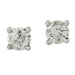 A PAIR OF 18CT WHITE GOLD DIAMOND EARSTUDS,