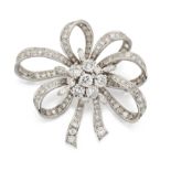 A MID 20TH CENTURY DIAMOND BROOCH,