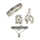 FOUR ITEMS OF SILVER JEWELLERY,