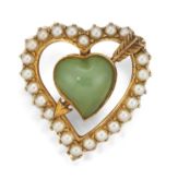 A GREEN HARDSTONE (POSSIBLY JADE) AND SEED PEARL HEART BROOCH,