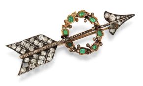 AN EMERALD AND DIAMOND ARROW BROOCH,