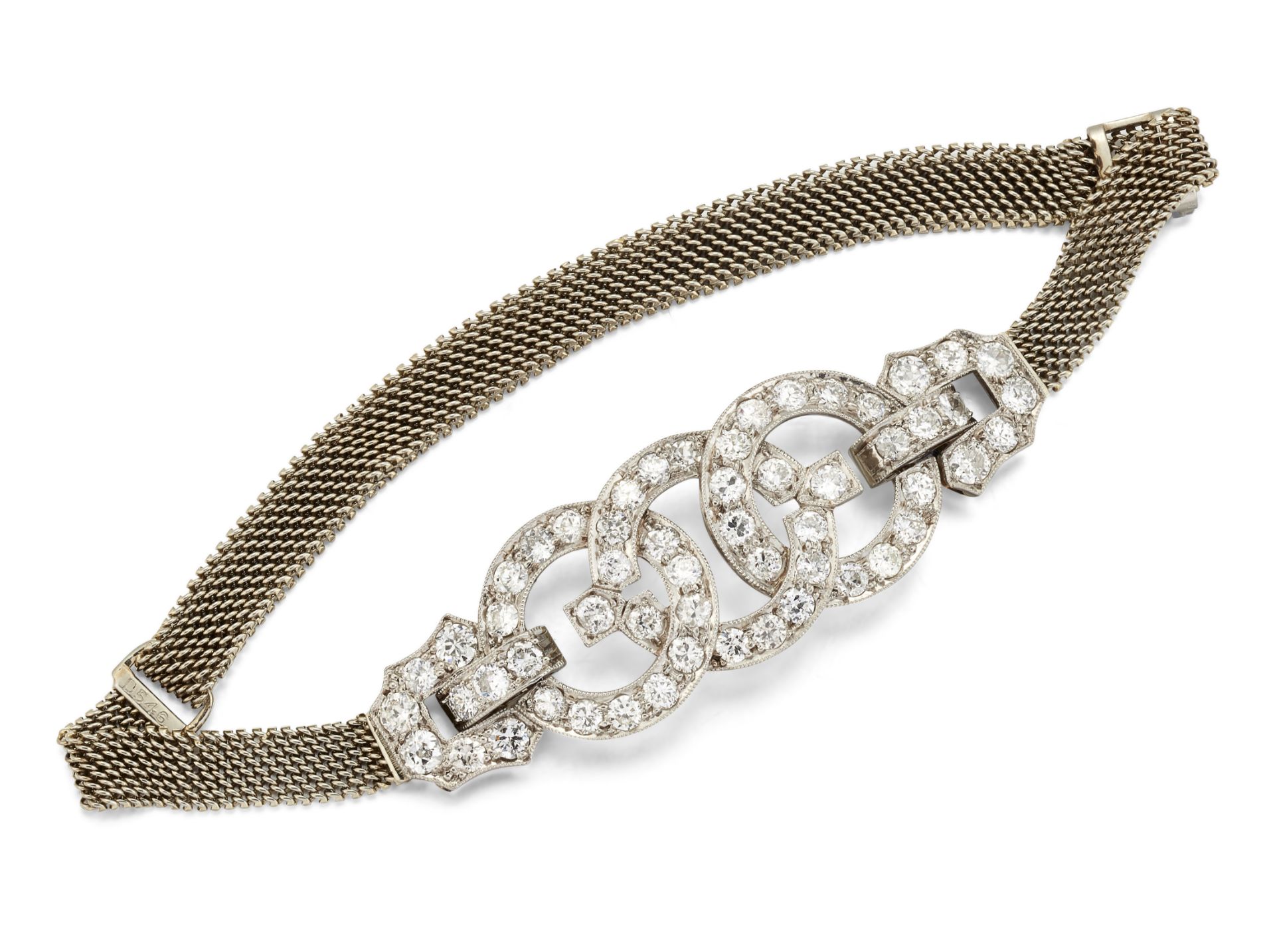 AN ART DECO DIAMOND BRACELET,