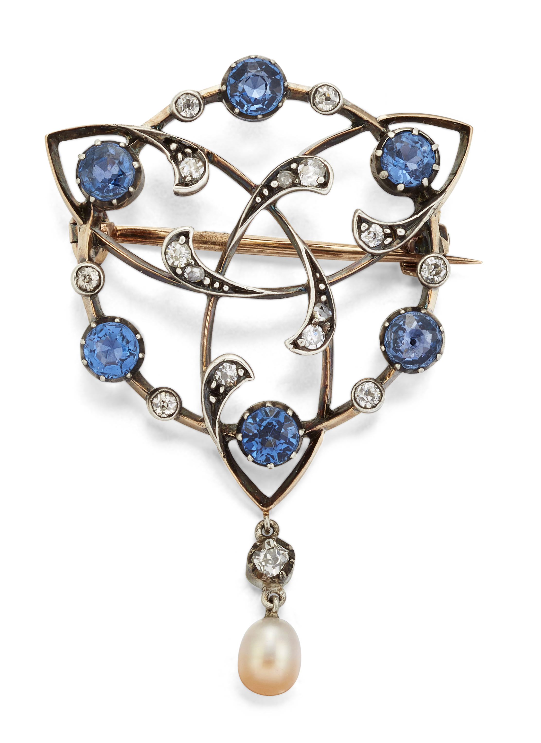 AN EARLY 20TH CENTURY SAPPHIRE, DIAMOND AND PEARL BROOCH,