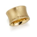 AN 18CT GOLD 1837 TIFFANY RING,