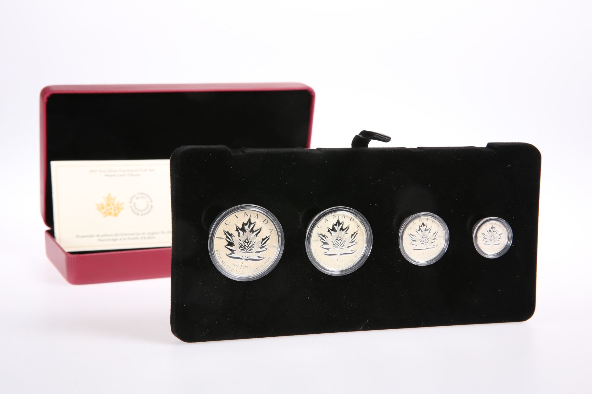 A ROYAL CANADIAN MINT 2017 FINE SILVER FRACTIONAL COIN SET, "MAPLE LEAF TRIBUTE", boxed with COA - Bild 2 aus 2