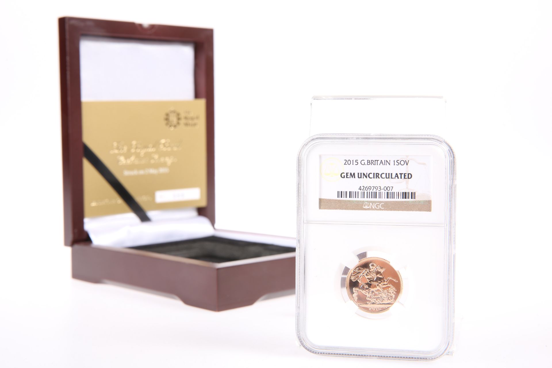 A ROYAL MINT LIMITED EDITION CELEBRATION UNCIRCULATED FULL SOVEREIGN, "THE ROYAL BIRTH", boxed