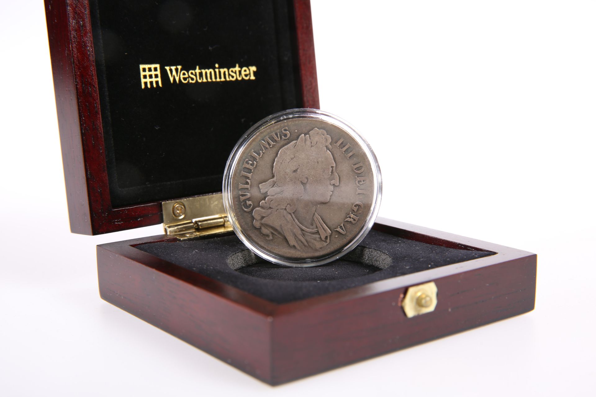 A WILLIAM III SILVER CROWN 1695, boxed with Westminster COA