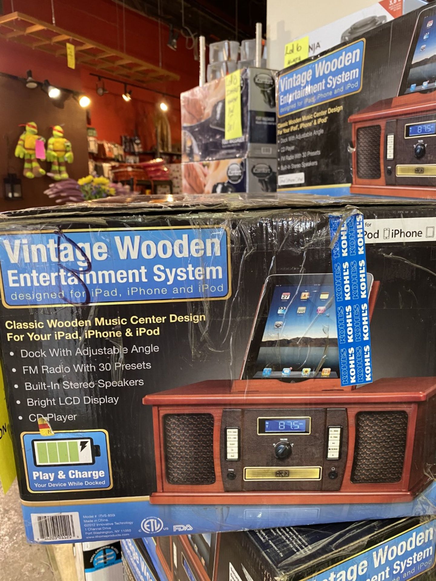 Wooden Vintage Radio CD DOC IPHONE & IPAD