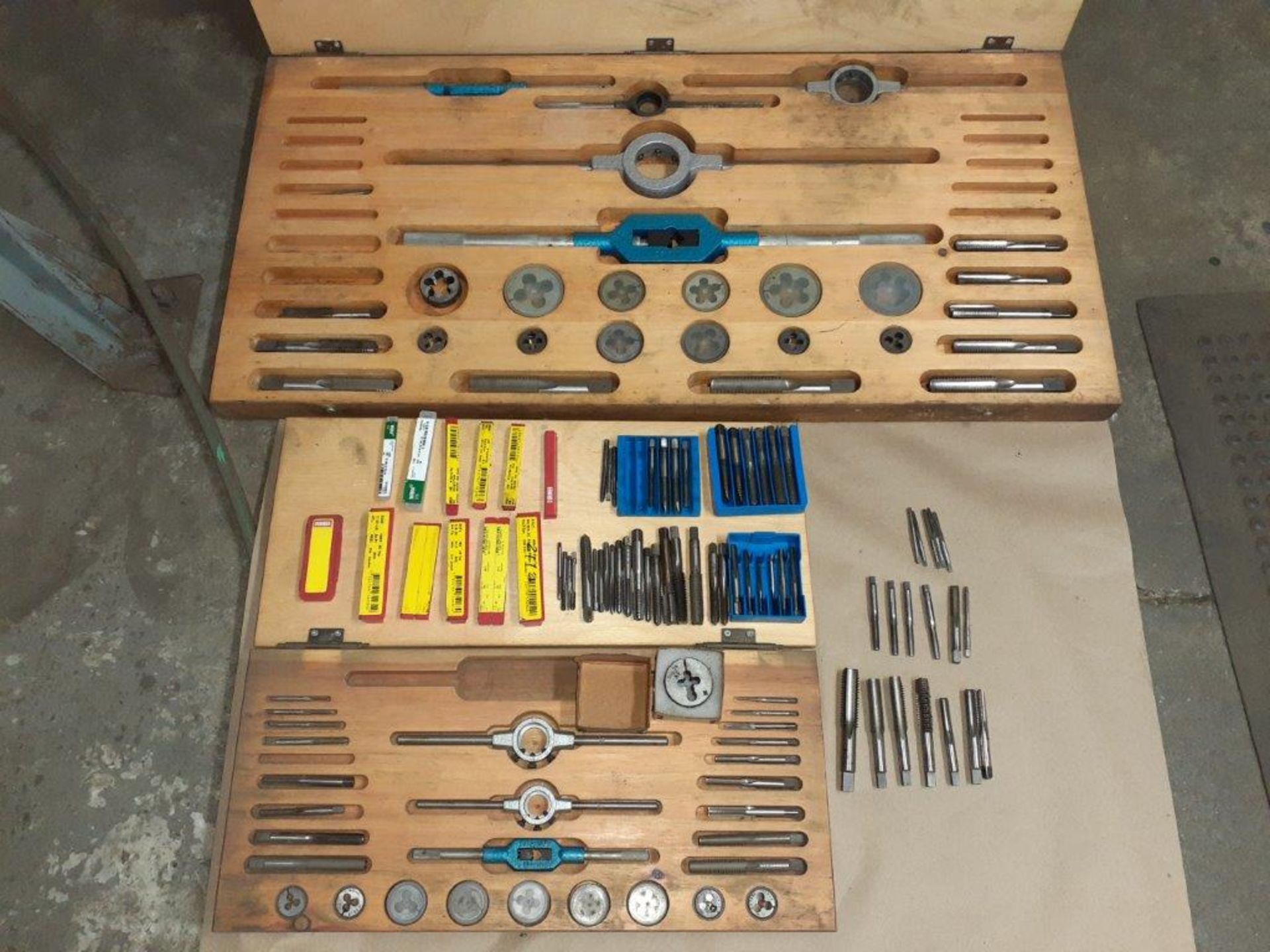 LOT: Assorted Tapping Tools, Dies & Handles