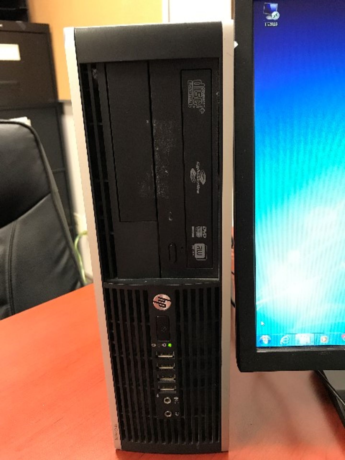 HP i3,3.1GHz,4GB RAM,232GB HDD,monitor,keyboard,mouse - Image 2 of 3