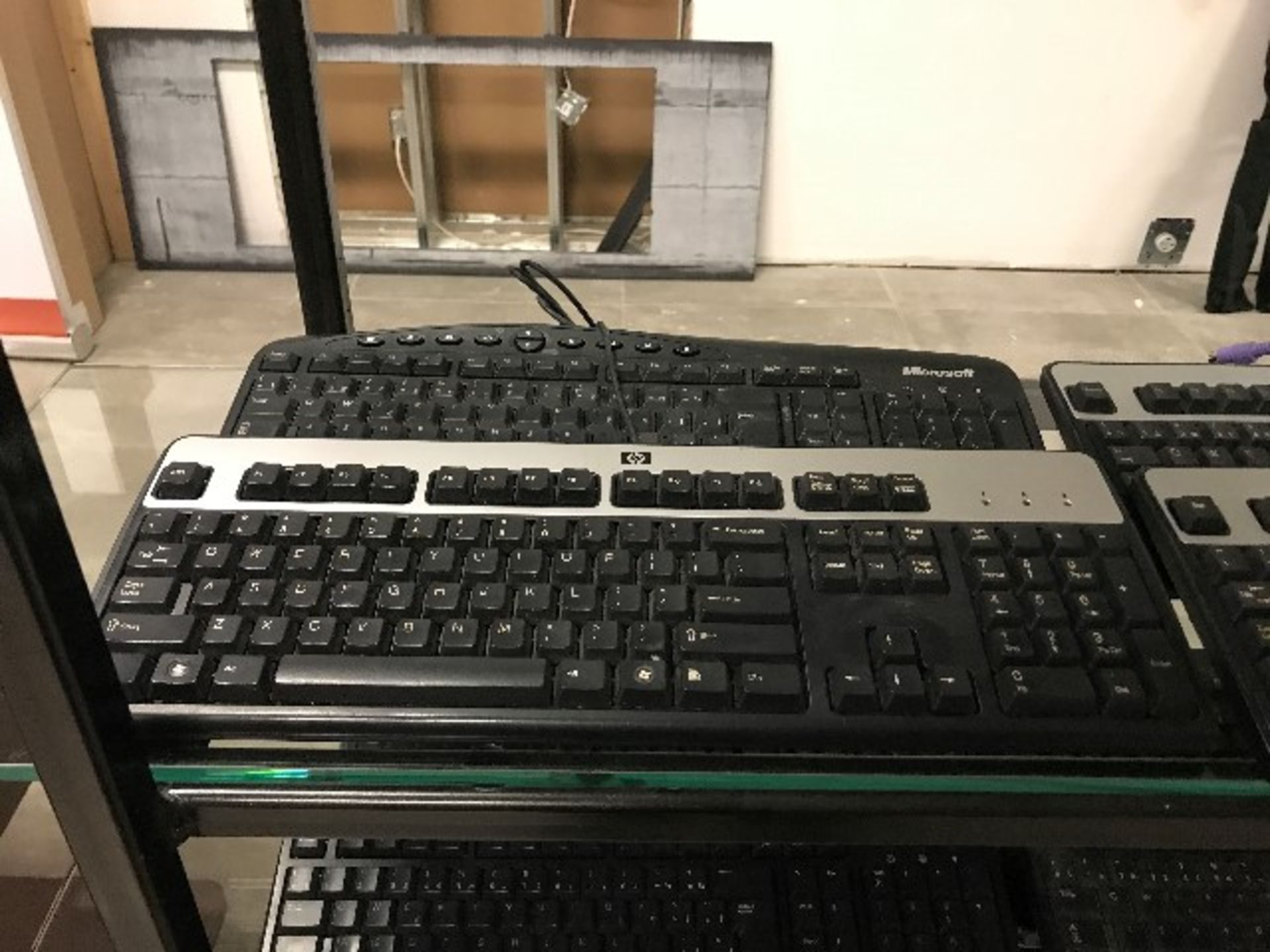 LOT: Assorted keyboards,6pcs - Image 2 of 3