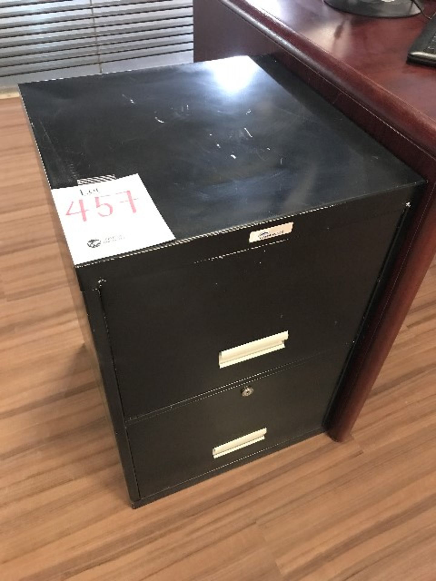 2-Drawer filing cabinet