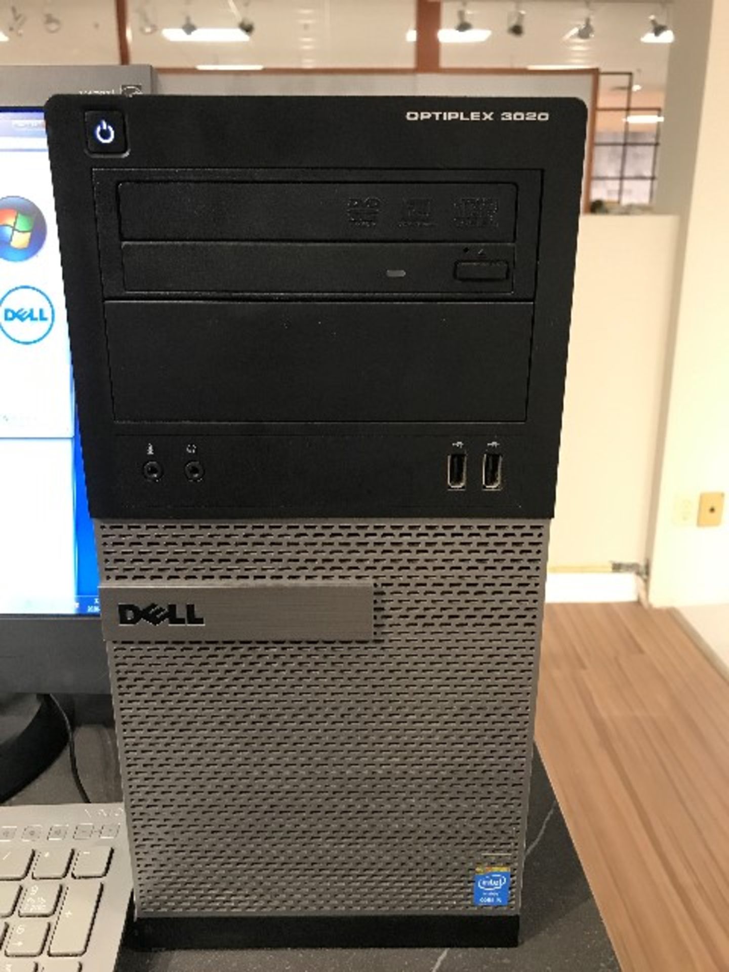 Dell Pentium,3GHz,4GB RAM,465GB HDD,monitor,keyboard,mouse - Image 2 of 3